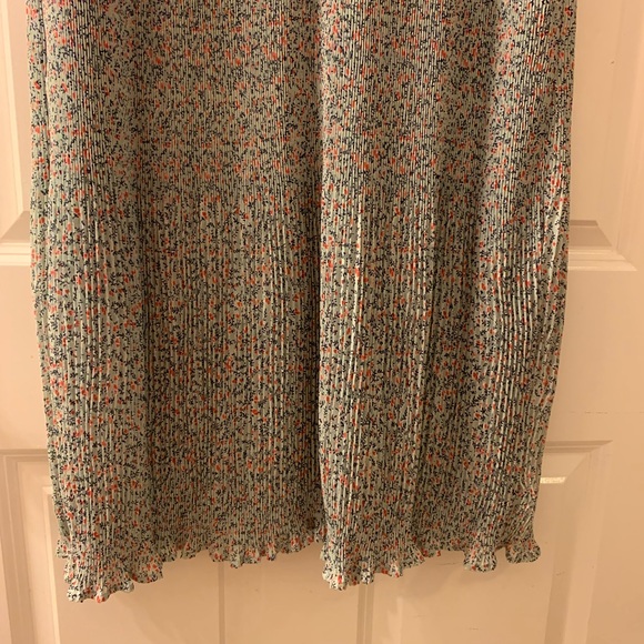 Y.AS Dress - Picture 7 of 8